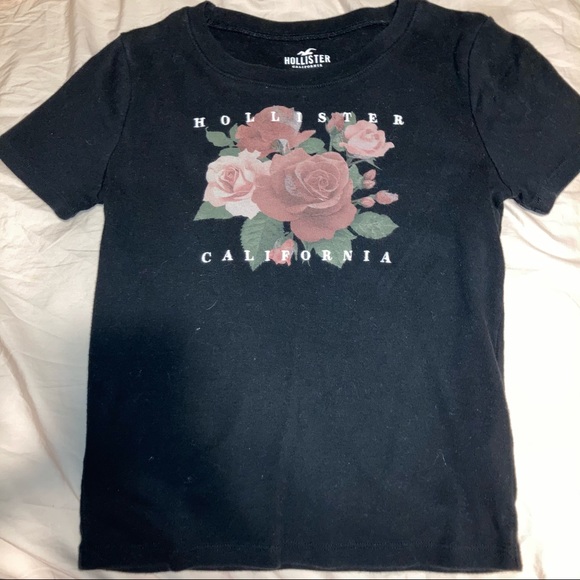Hollister- Black Graphic Crop Top XS - Picture 1 of 3